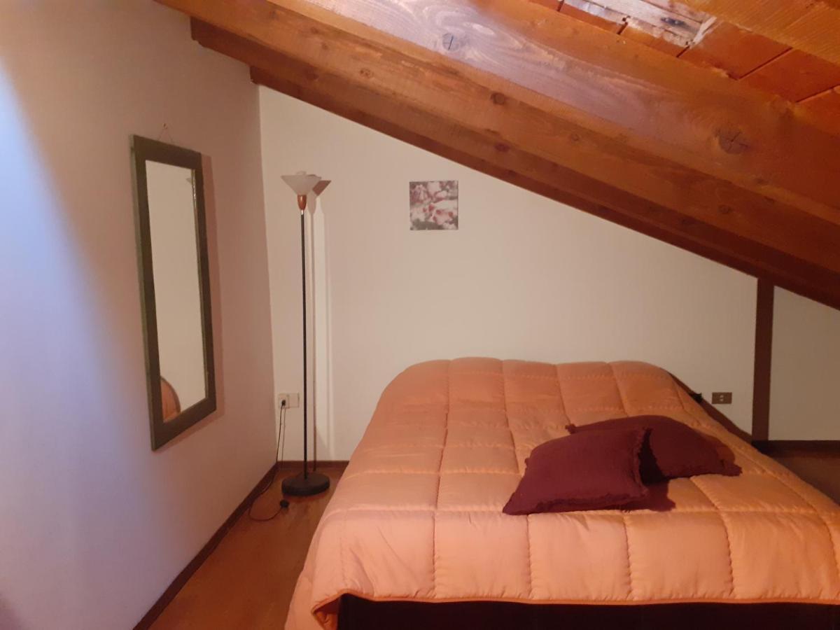 Appartamento Signorile Con Giardino 奥斯塔 外观 照片