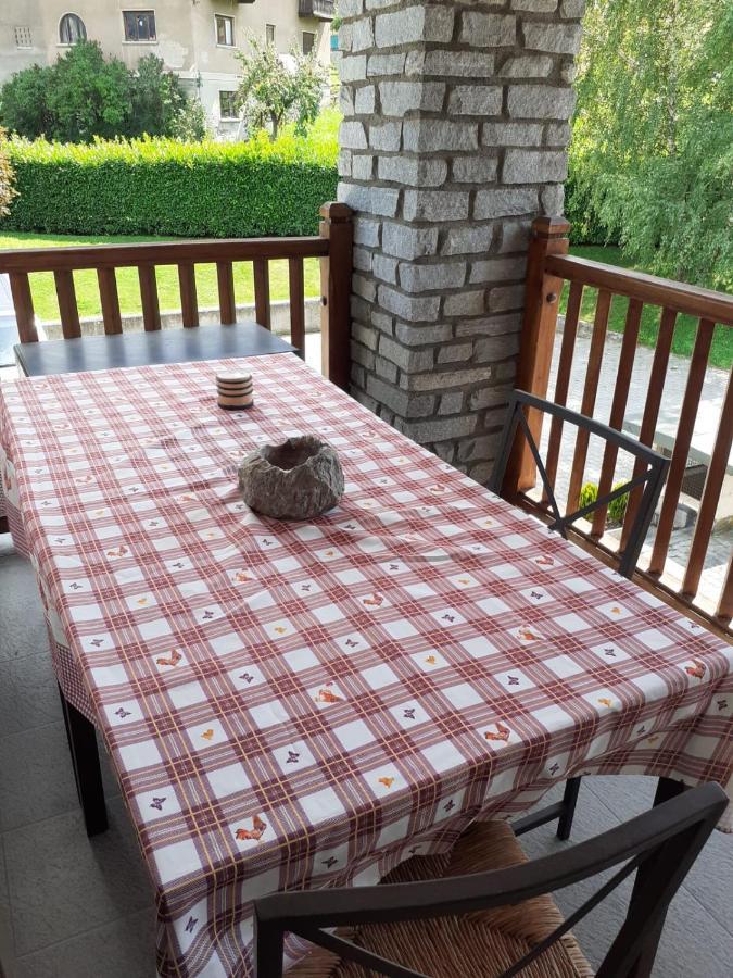 Appartamento Signorile Con Giardino 奥斯塔 外观 照片