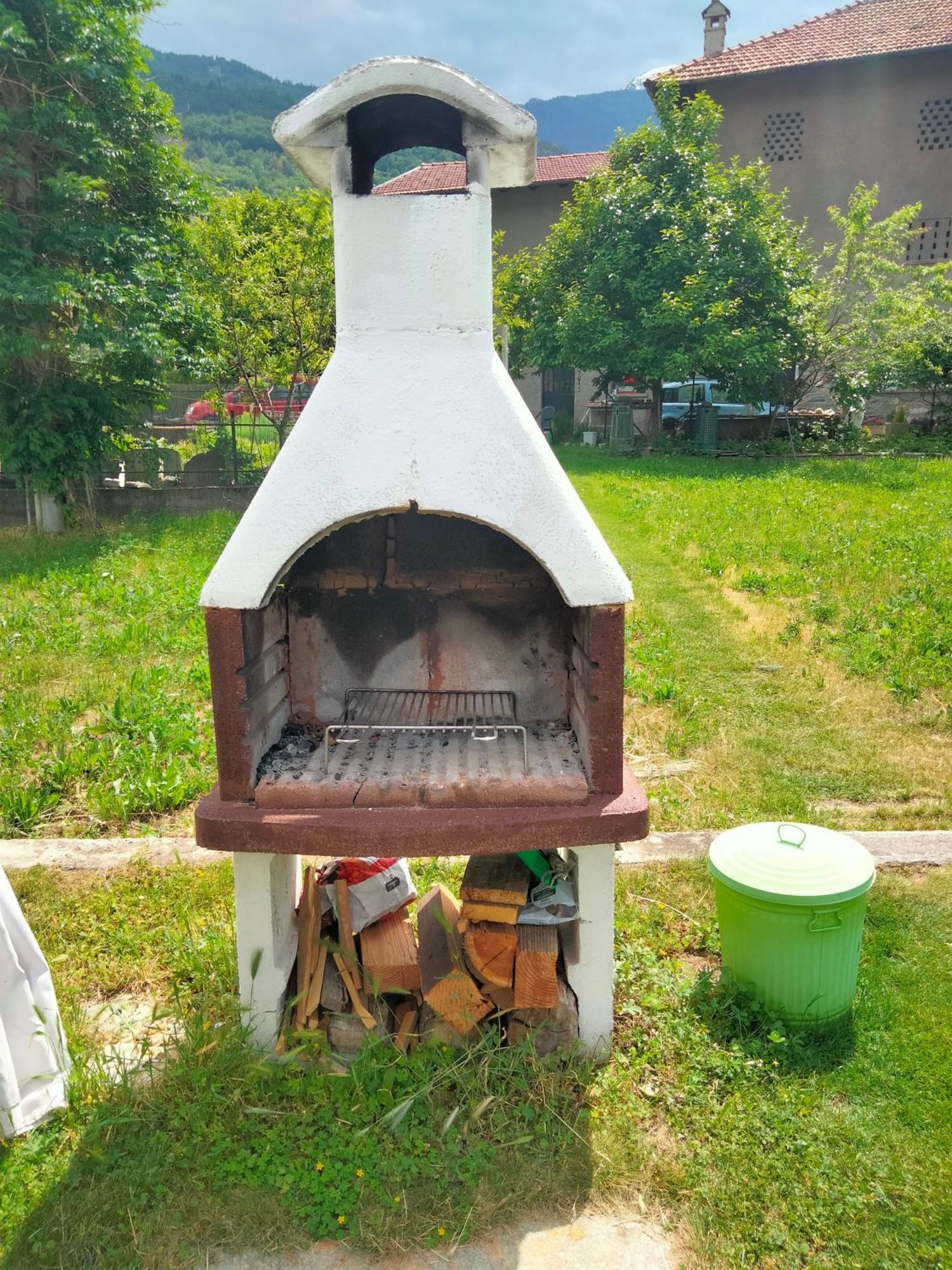 Appartamento Signorile Con Giardino 奥斯塔 外观 照片